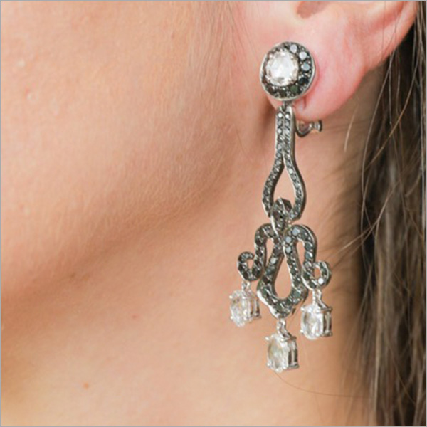Brincos em Ouro, Brilhantes Negros e Brilhantes Rose Cut